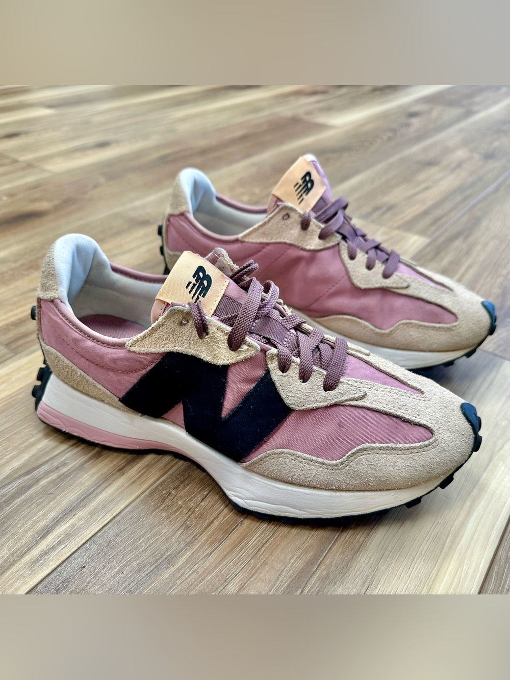 New Balance 327 Suede Nylon Sneaker Shoes, WS327WE, Lilac Cream White, Size 10